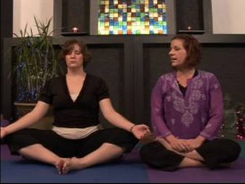 Doğum Öncesi Yoga Dersi : Ayakkabıcı Odak Doğum Öncesi Yoga Poz 