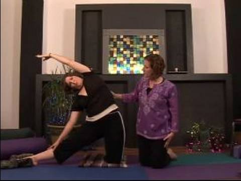 Doğum Öncesi Yoga Dersi : Yan Kapı Prenatal Yoga Poz 