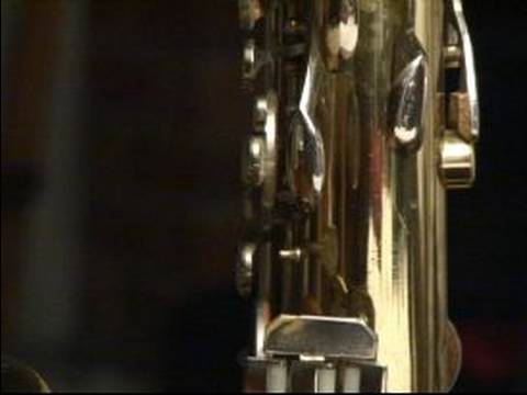 Bariton Saksafon Çalmak Nasıl: Bariton Saksofon Parmak Matkaplar Isınmak Resim 1