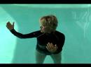 Tai Chi Su Nasıl : Havuzda Tai Chi Boyun Yüzer Yapmak İçin Nasıl 