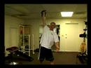 Çapraz Eğitim Çekirdek Vücut Egzersizleri: Bir Yel Değirmeni Çekirdek Egzersiz Yapmak Sıcak Resim 3