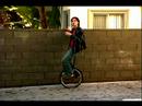 Nasıl Bir Tek Tekerlekli Sirk Bisikletine Binmek: Nasıl İleri Bir Tek Tekerlekli Sirk Bisikletine Binme Taşımak İçin Resim 3