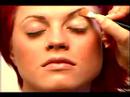Bir Alicia Keys İçin İpuçları Makyaj Bak : Alicia Keys, Bir Göz İçin Göz Makyaj Baz Ekleme  Resim 3