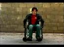 Tekerlekli Sandalye Hile Yapmak İçin Nasıl : Bir Tekerlekli Sandalye İtmek İçin Nasıl  Resim 3
