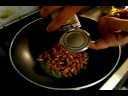 Nasıl Bean Burrito Alıntılar Yapmak: Bir Tavada Fasulye Bean Burrito Sokması İçin Pişirme Resim 4