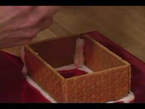Nasıl Graham Kraker Gösterişli Evler Yapmak: Buzlanma Graham Kraker Gingerbread House Birleştirmek İçin Kullanma Resim 1
