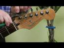 Elektrik Gitar Dizeleri Değiştirmek İçin Nasıl : Gitar Dizeleri Dışı Fazla Klip İçin Nasıl  Resim 3