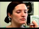 Nasıl Bir Cameron Diaz Makyaj Göz Uygulanır: Cameron Diaz Makyaj Bakmak İçin Bir Temel Uygulama Resim 3