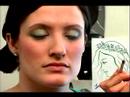 Nasıl Bir Cameron Diaz Makyaj Göz Uygulanır: Bir Cameron Diaz Makyaj Göz İçin Göz Kapağı Makyaj Uygulamak Resim 4