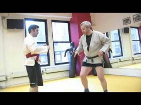 Nasıl Sambo Dövüş Sanatları : Düşük Yapmak Sambo Dövüş Sanatları Tekme Bacak İçinde  Resim 1