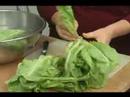Yunan Salatası Tarifi: Yıkama Yeşillik Yunan Salatası İçin