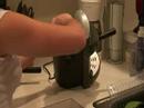Evdeki Elektronik Aygıtlar Kullanma: Bir Espresso Makinesi Kullanma Resim 3