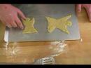 Nasıl Angel Cookies Yapmak: Nasıl Fırında Çerezleri Kaldırmak İçin Resim 3