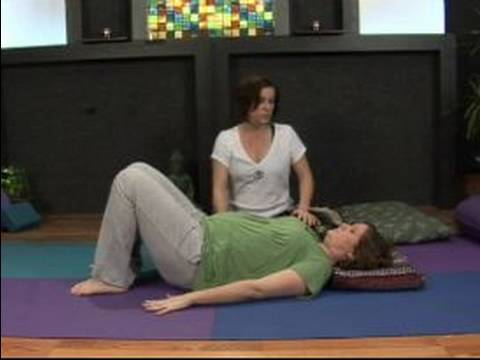 Yoga Hamile Kadınlar İçin Poz : Köprü Doğum Öncesi Yoga Poz  Resim 1