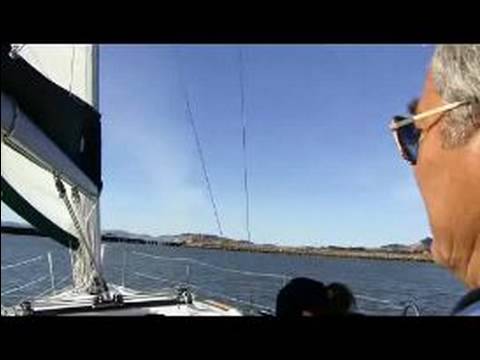 Bir Yelkenli Yelken Kullanmayı: Nasıl Hakim Noktası Yelkenli Bir Teknede Yapılır