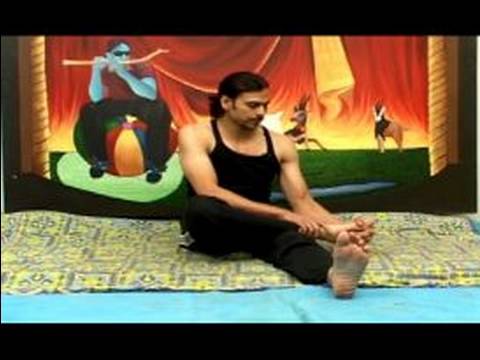 Formda Kalmak İçin Yoga Egzersizleri : Sağ Ayak Bileği Yoga Egzersizleri