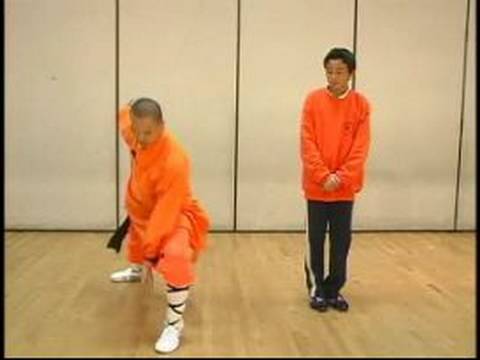 Shaolin Kung Fu Uzanıyor Ve Hamle: Hamle Streç Shaolin Kung Fu İçin