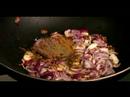 Patatesli Karnabahar Nasıl Pişirilir : Kesilmiş Domates Ve Baharatları Ekle Nasıl  Resim 4