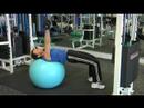 Nasıl Egzersiz Topu Kullanılır: Göğüs Egzersiz Topu İle Presler Resim 4
