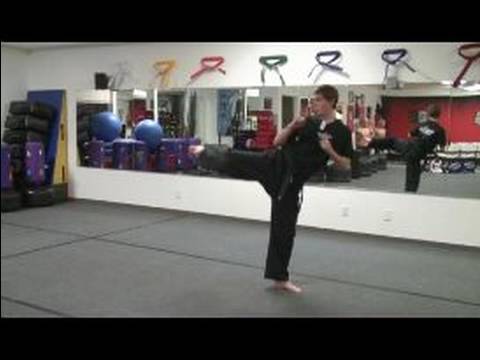 Tae Kwon Grev Ve Tekmeler Yapın : Taekwondo Kanca Tekme Resim 1