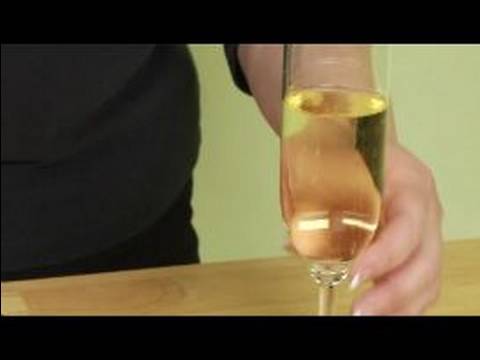 Şampanya Ve Köpüklü Şarap Gerçekler: Köpüklü Şarap Kabarcık İncelik