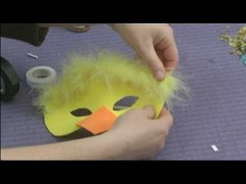 Köpük Yapma Çocuğun El Sanatları İçin Maskeler: Tüyler Bülbül Maskesi Ekleme