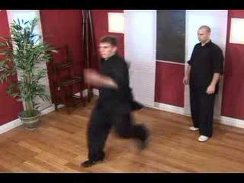Kung Fu: İpuçları Tekme Kung Fu Atlamak İçinde Hilal Tekme Resim 1