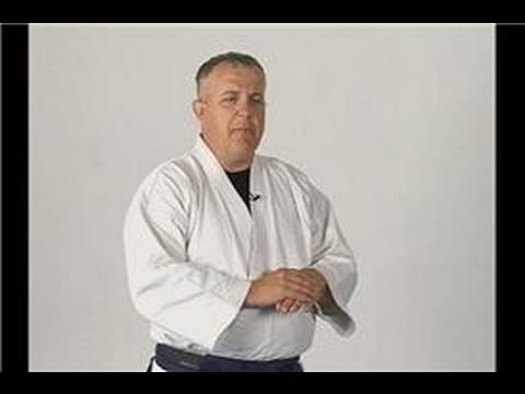 Vuruş: Aikido Teknikleri : Arka Kap Dan Vuruş 