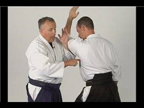 Vuruş: Aikido Teknikleri : Bir Havai Grev Vuruş 