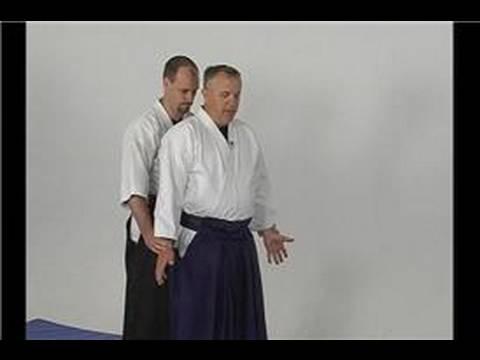 Kokyunage Temel Aikido Teknikleri: Aikido Teknikleri: Kokyunage Karşı Bir Arka Kapmak Resim 1