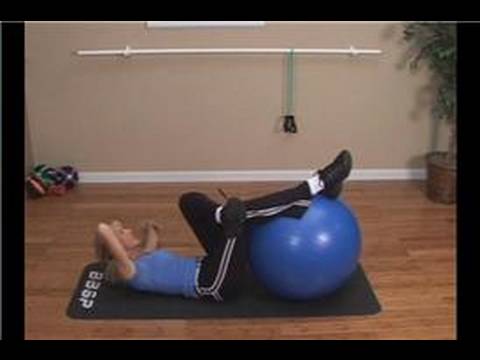 İstikrar Ball Çekirdek Egzersizler: İstikrar Ball Eğik Crunch Egzersiz Resim 1