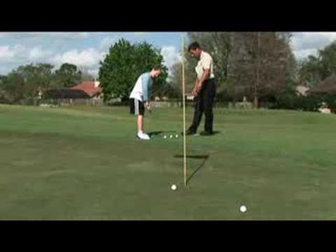 Çocuklar İçin Golf Temel Eğitim : Çocuklar İçin Golf: Yeşil Kapalı Koyarak 