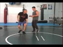 Jujitsu Dövüş Tekniği : Dövüş Jujitsu: Orta Düzey Kucaklamak Bir Savunma  Resim 3