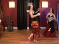 Oryantal Dans Katlanmış: Göbek Katlanmış Dans: Üçgen Adım Çift Kişilik Rölöve Resim 3