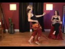 Oryantal Dans Katlanmış: Göbek Katlanmış Dans: Üçgen Adım Rölöve Resim 3