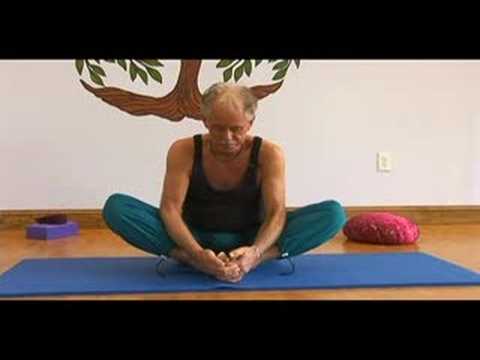 Nazik Yoga Poses: Yoga Kelebek Pose Resim 1