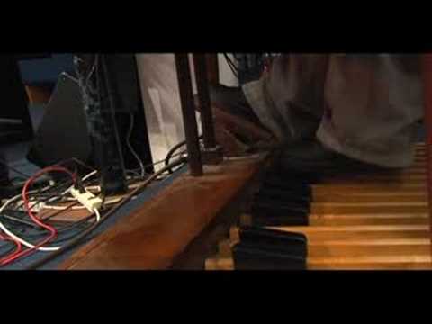 Hammond B3 Minör Akorları: Hammond B3 İpuçları: Bas Notalarını Alternatif Resim 1