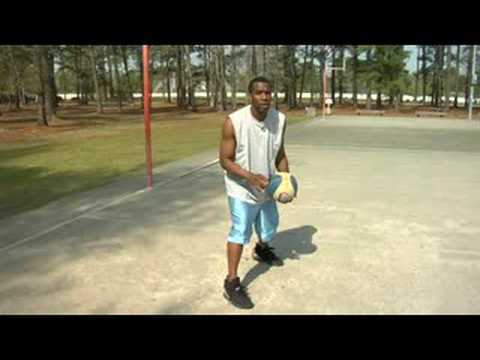 Basketbol Matkaplar Ve Mekaniği: Bacaklarının Arasına Sür Matkap Basketbol