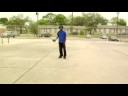 Temel Basketbol Hareketleri & Matkaplar : Basketbol Matkaplar: Bacak Arasında Salya Resim 3