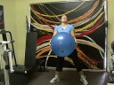 İstikrar Topu Egzersiz: İstikrar Ball: Ulaşmak Ve Ağız Kavgası