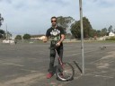 Nasıl Bir Tek Tekerlekli Sirk Bisikletine Binmek İçin: Bir Tek Tekerlekli Sirk Bisikletine İleri Sürmeyi