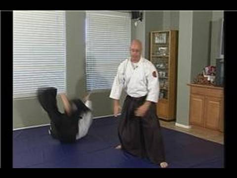 Yan Bilek Kapmak Savunması Karşısında Aikido: Aikido Bilek Karşısında Kapmak: Hiji Otosi Tenkan Resim 1