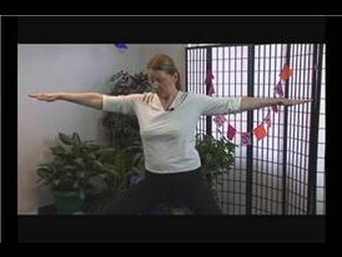 II Savaşçı Poz Yoga : Yoga Savaşçı II Poz: Parmaklarını Bir Araya Getirmek  Resim 1