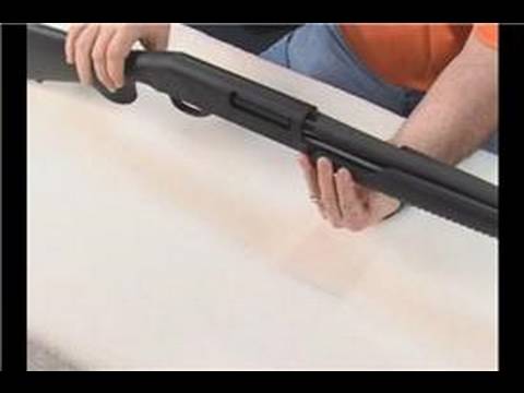 Silah Güvenliği: Pompa Eylem Av Tüfeği: Silah Emanet: Pompa Eylem Av Tüfeği Açık Ve Güvenli Pompa Resim 1