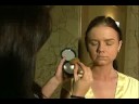 Kadınlar İçin Makyaj Teknikleri Sahne: Toz Sahne Makyajı İçin Ayarlama Uygulamak Resim 3