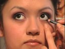 Pembe Göz Makyajı: Eyeliner Gözleri İçinde Uygulamak Resim 3