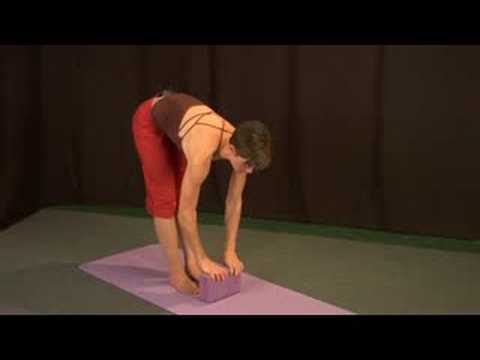 Ayakta Yoga Poses: Yoga İleri Bend Resim 1
