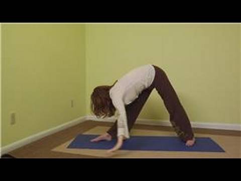 Yoga Savaşçı Poz Bir Varyasyonu : Savaşçı Bacak Ve Kaldırma Bir Yoga Poz Resim 1