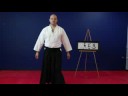 Aikido Egzersizleri Ve Uzanıyor: Aikido Düşük Solunum Ve Denge Excercises Resim 4