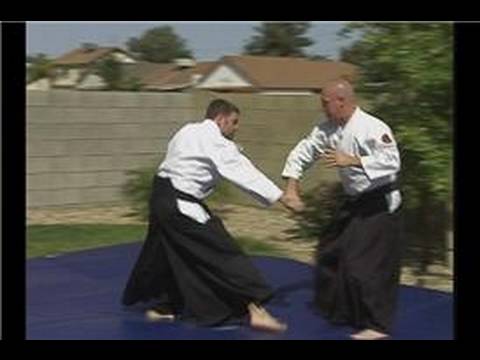 Mune Tsuki Yapılan: Ara Aikido Teknikleri : Mune Tsuki Nikyo: Ara Aikido Teknikleri Resim 1